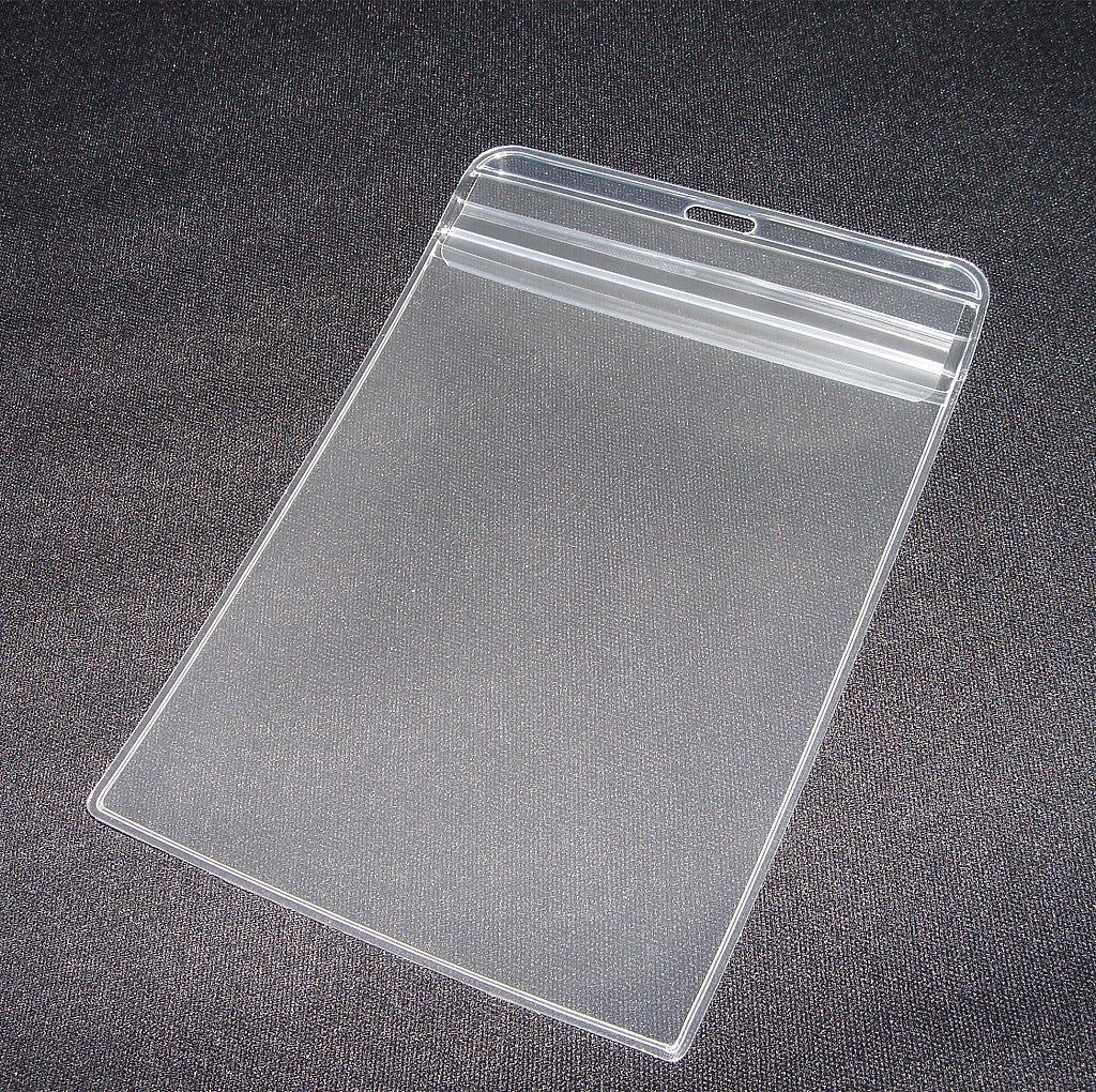 ハガキサイズ　チャック付きタテ型名札ケース　10枚入り【 名札 ケース ハガキサイズ チャック ファスナー チャックケース】